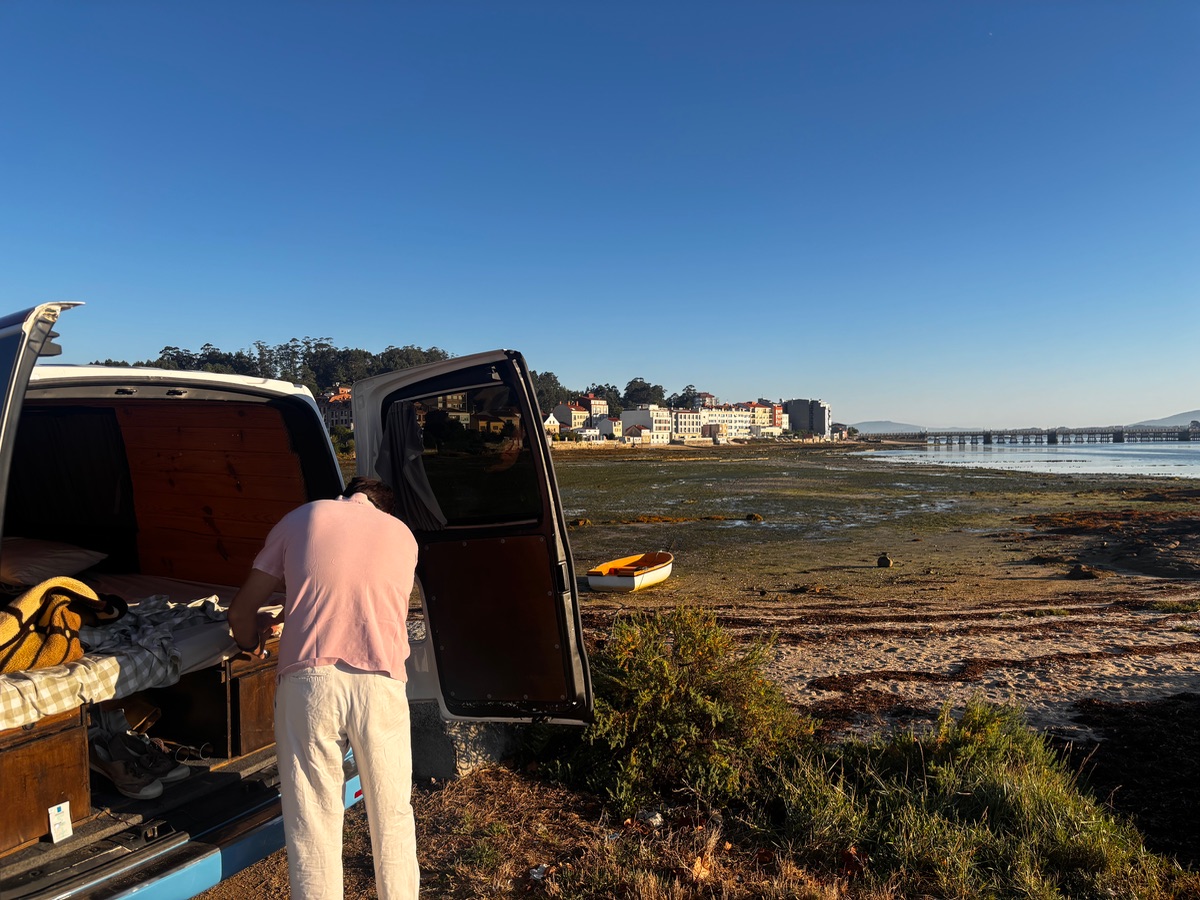 Laura A. — Bajé a la playa y el mar se convirtió en mi vecino