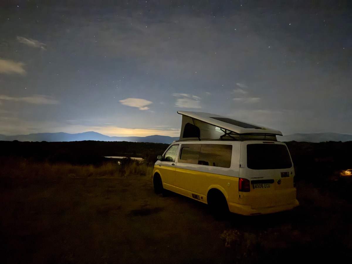 Stephen B. — Bajo las estrellas con las montañas como testigos de nuestras aventuras